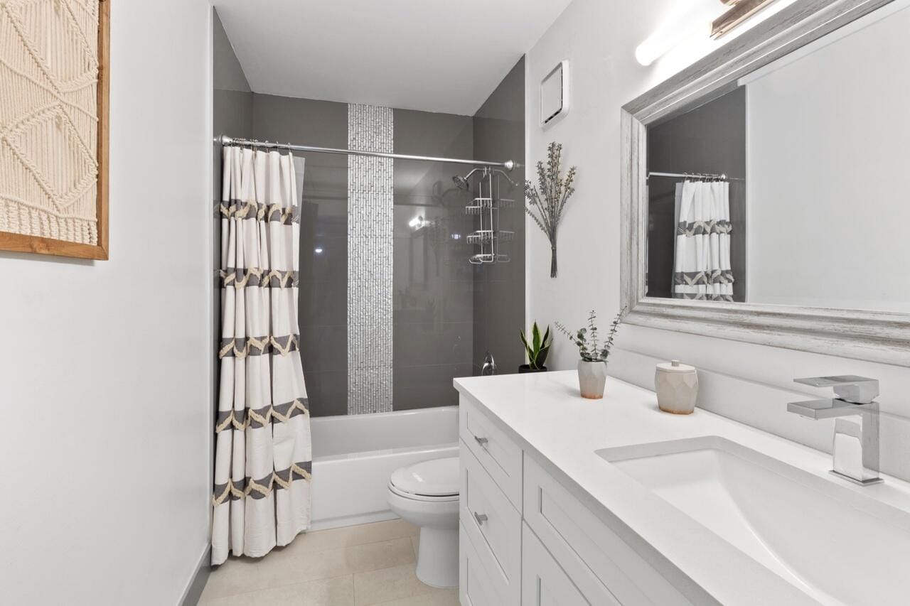 18 Amherst Court D, Royal Palm Beach, FL 33411 photo 14