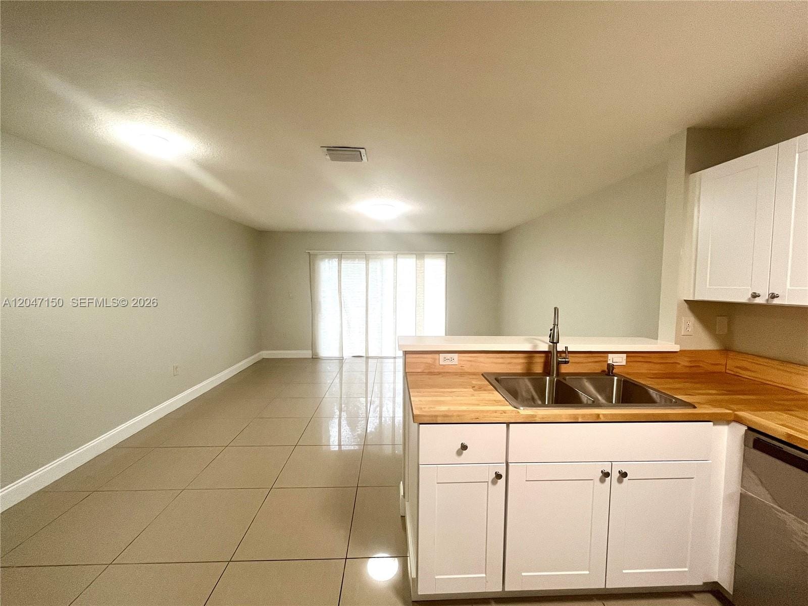 3028 SW 129th Terrace 120 — photo 4