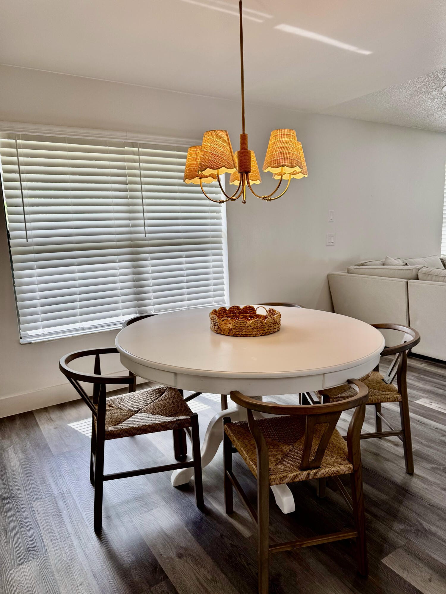 325 Knotty Wood Lane — photo 8