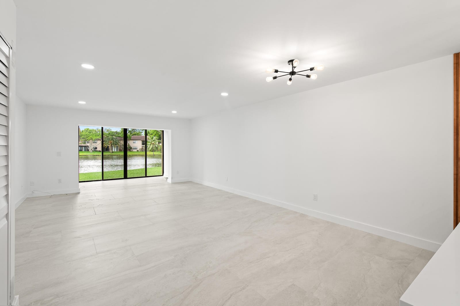 9293 Vista Del Lago 15c — photo 12
