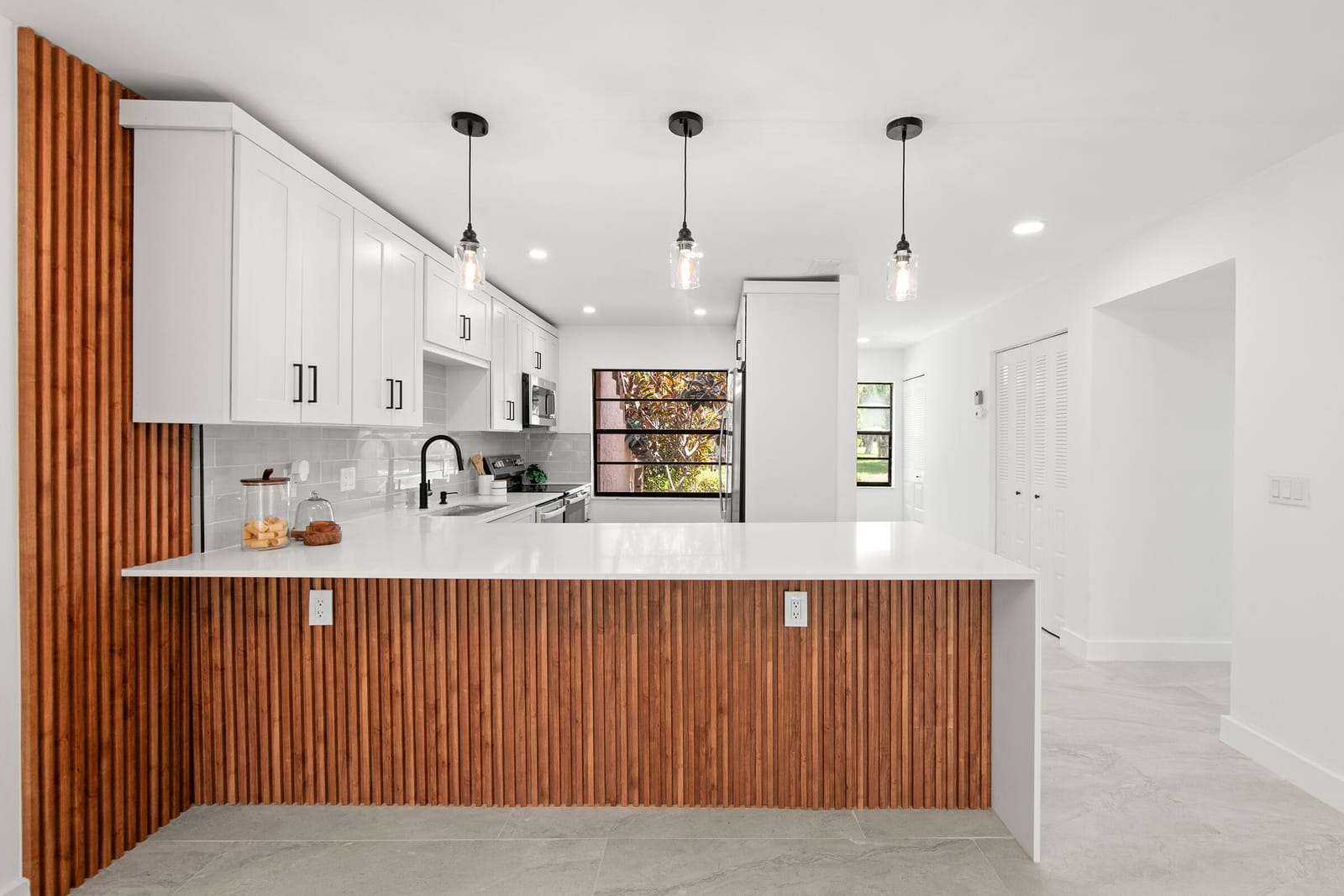 9293 Vista Del Lago 15c — photo 4
