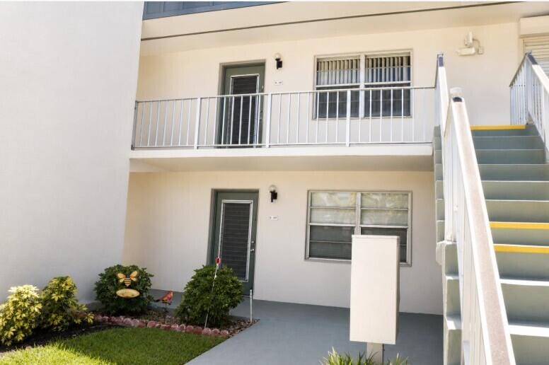 321 Burgundy G, Delray Beach, FL 33484 photo 1