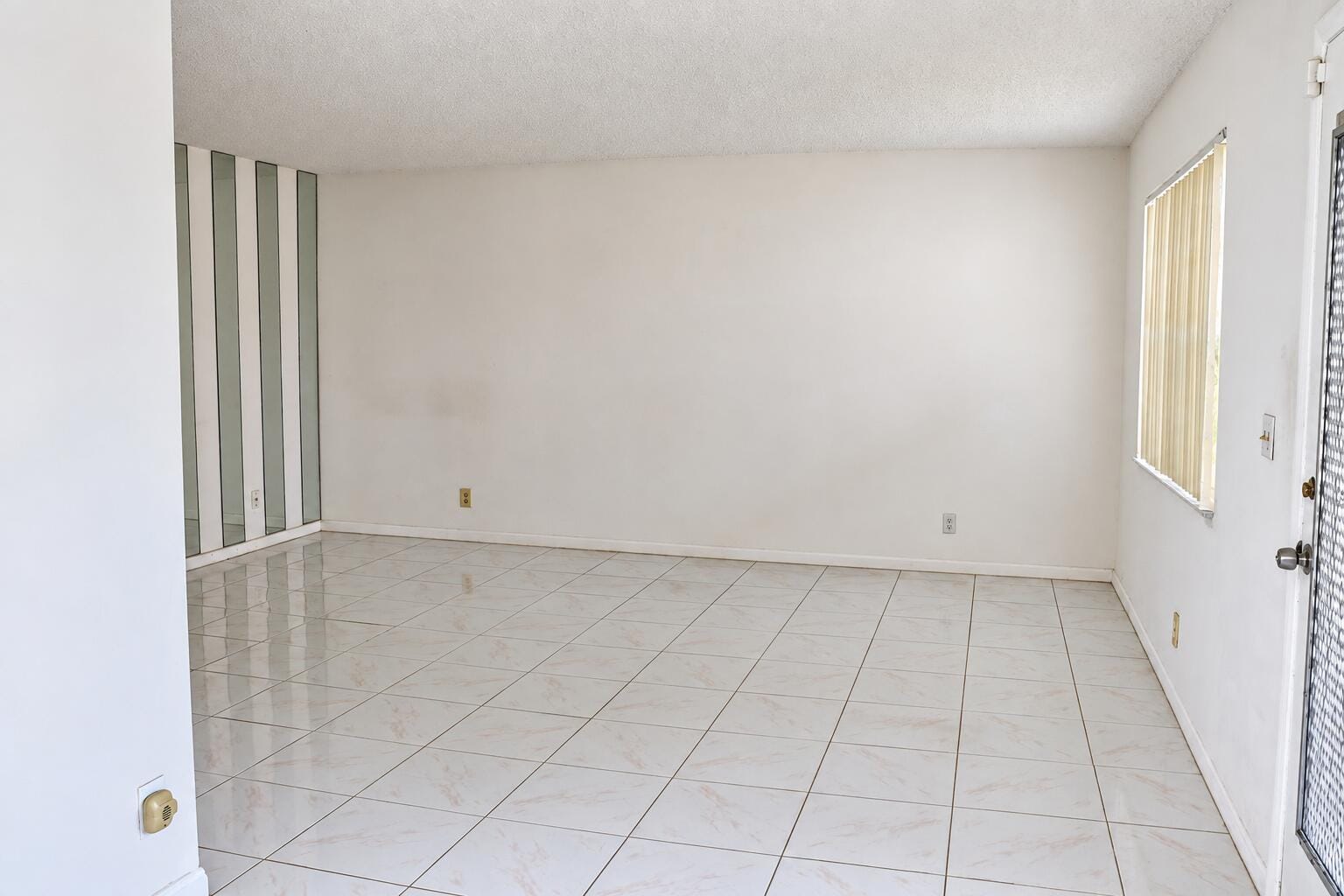 321 Burgundy G, Delray Beach, FL 33484 photo 3