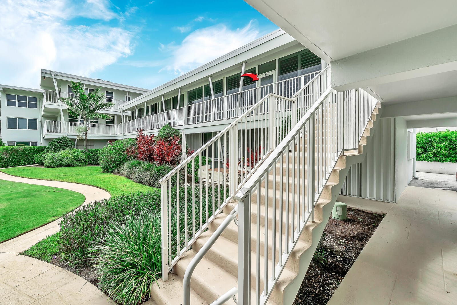 1221 Hillsboro Mile 42b, Hillsboro Beach, FL 33062