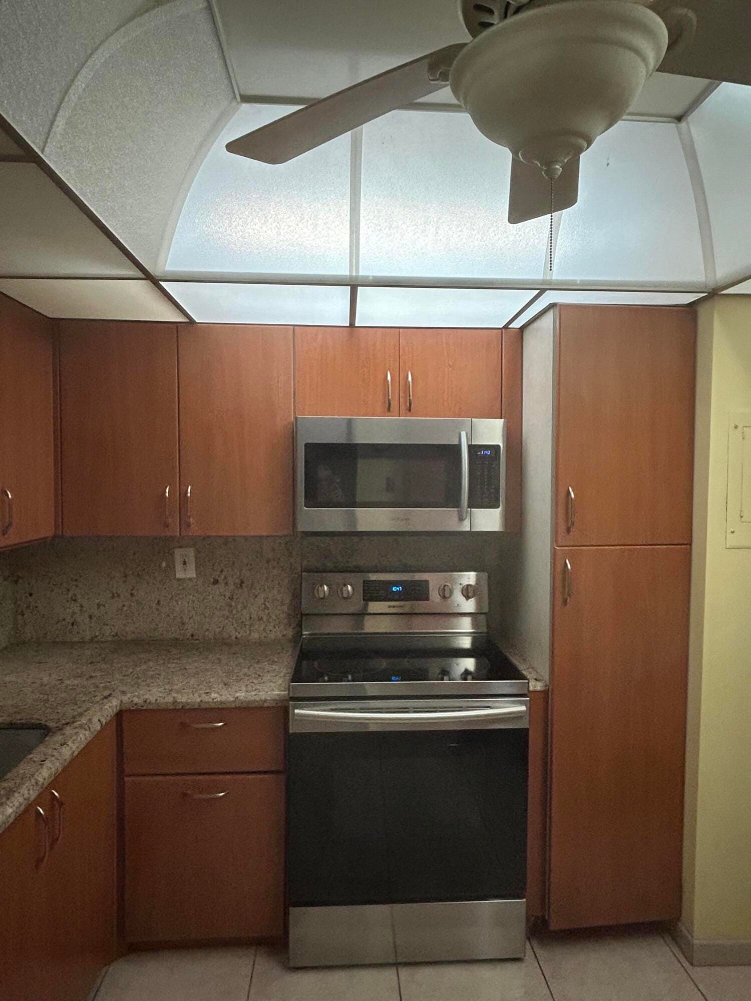 1833 S Ocean Drive 205, Hallandale Beach, FL 33009 photo 4