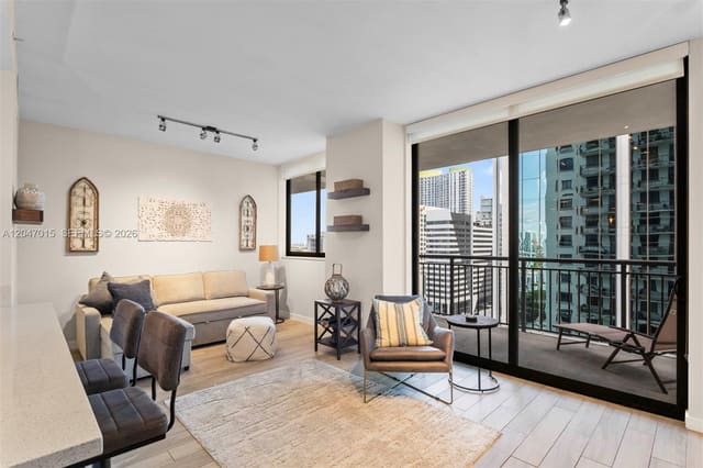999 SW 1st Avenue 2015, Nine At Mary Brickell Vil, Miami, FL