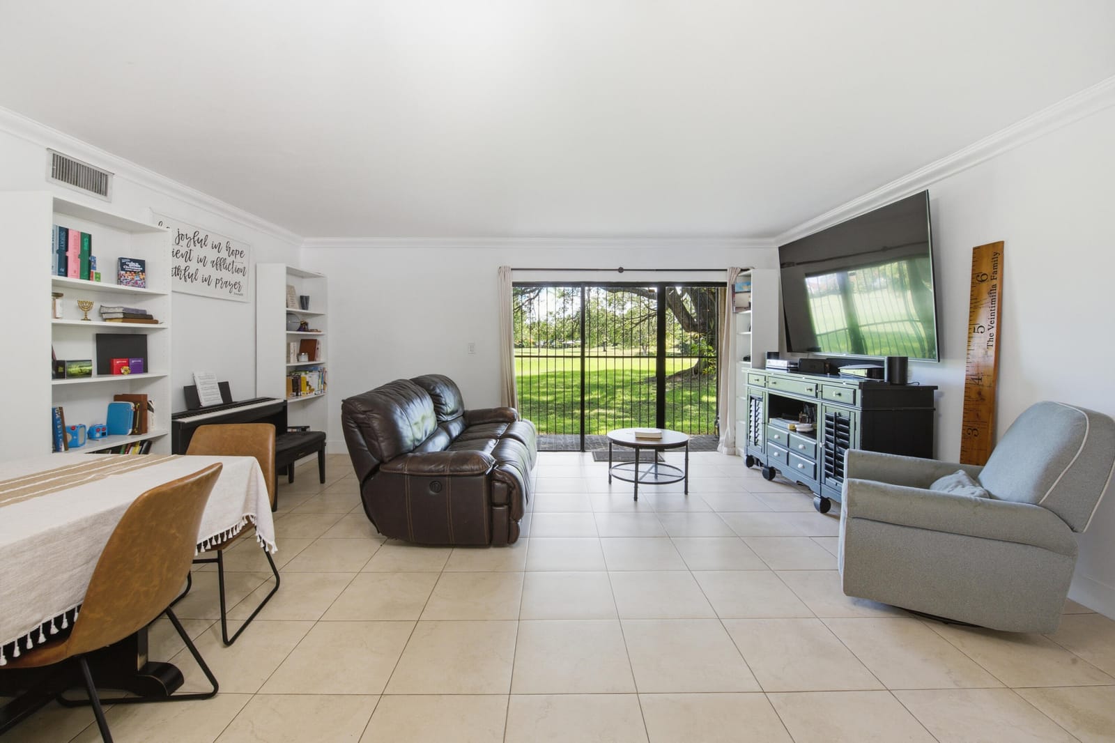 371 W Park Drive 1-17, Miami, FL 33172 photo 18