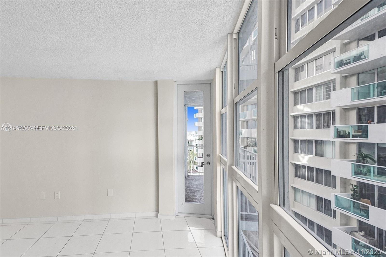 1228 West Avenue 613, Miami Beach, FL 33139 photo 2