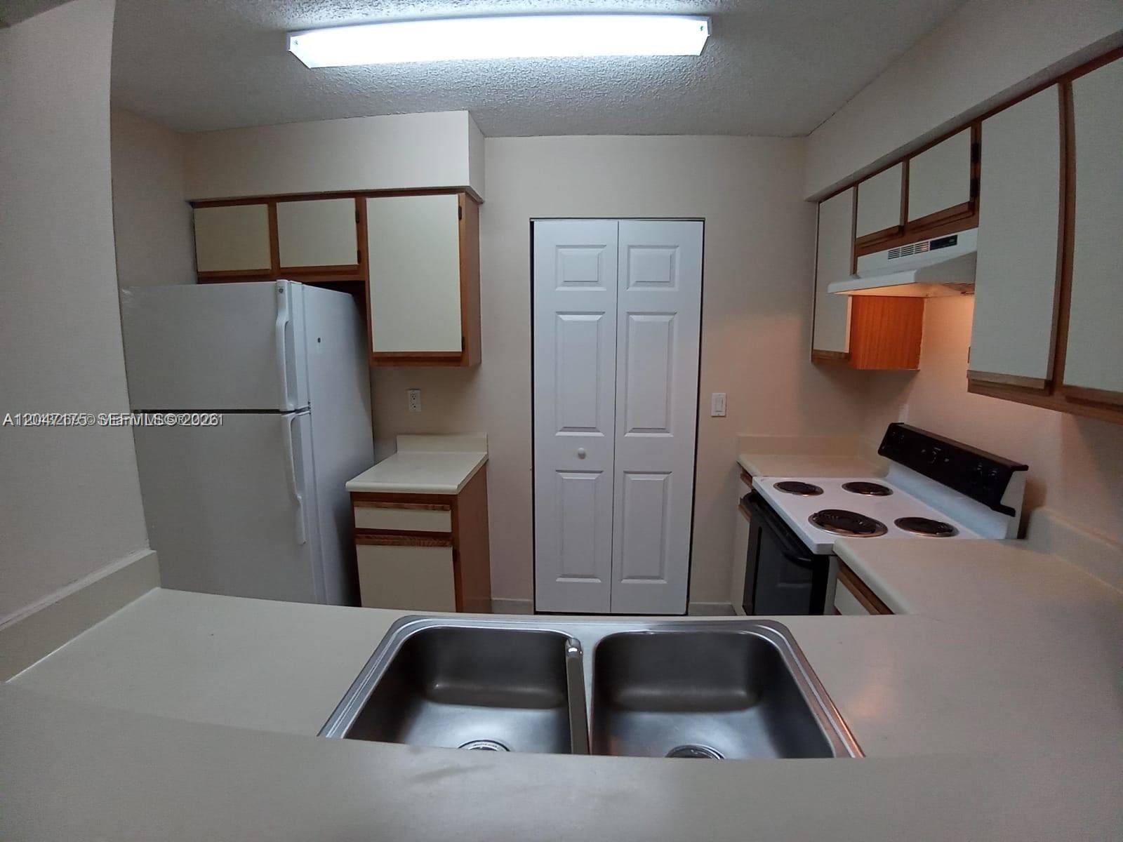 1245 SW 46th Avenue 1201, Pompano Beach, FL 33069 photo 5