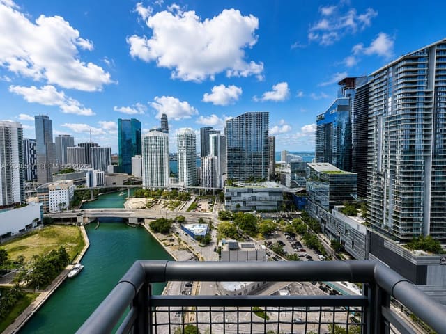 690 SW 1st Court 3104, Miami, FL 33130