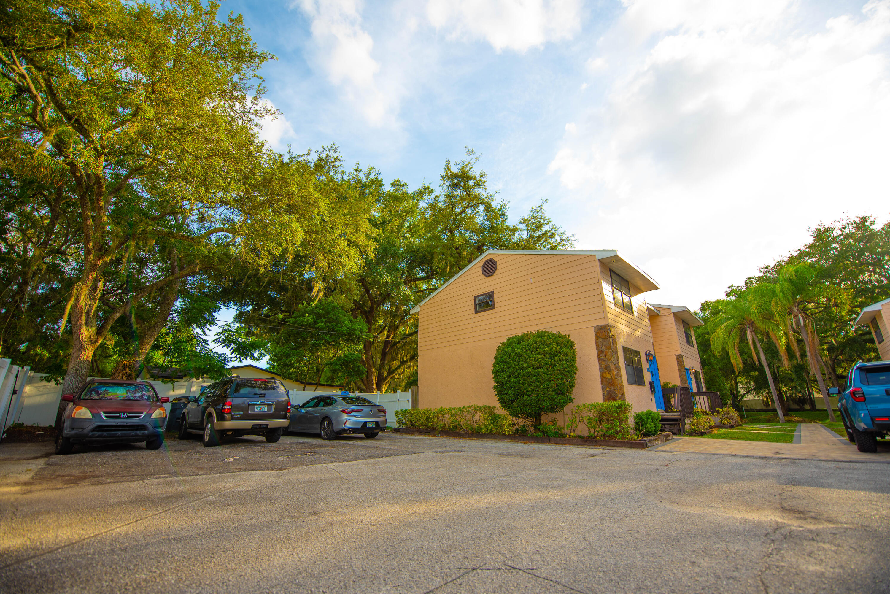 12216 N 59th Street, Tampa, FL