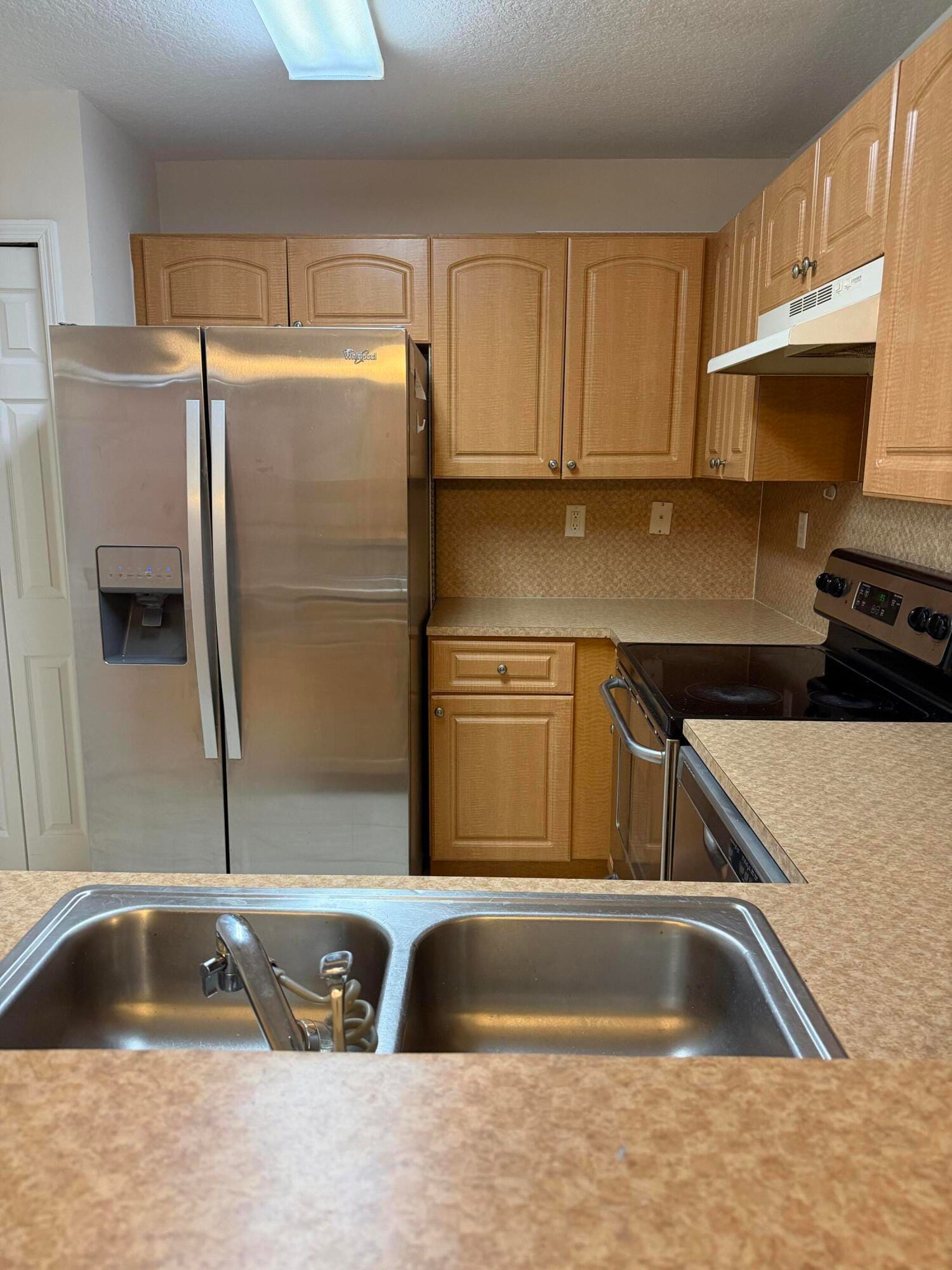 765 SW 107th Avenue 2303 — photo 4