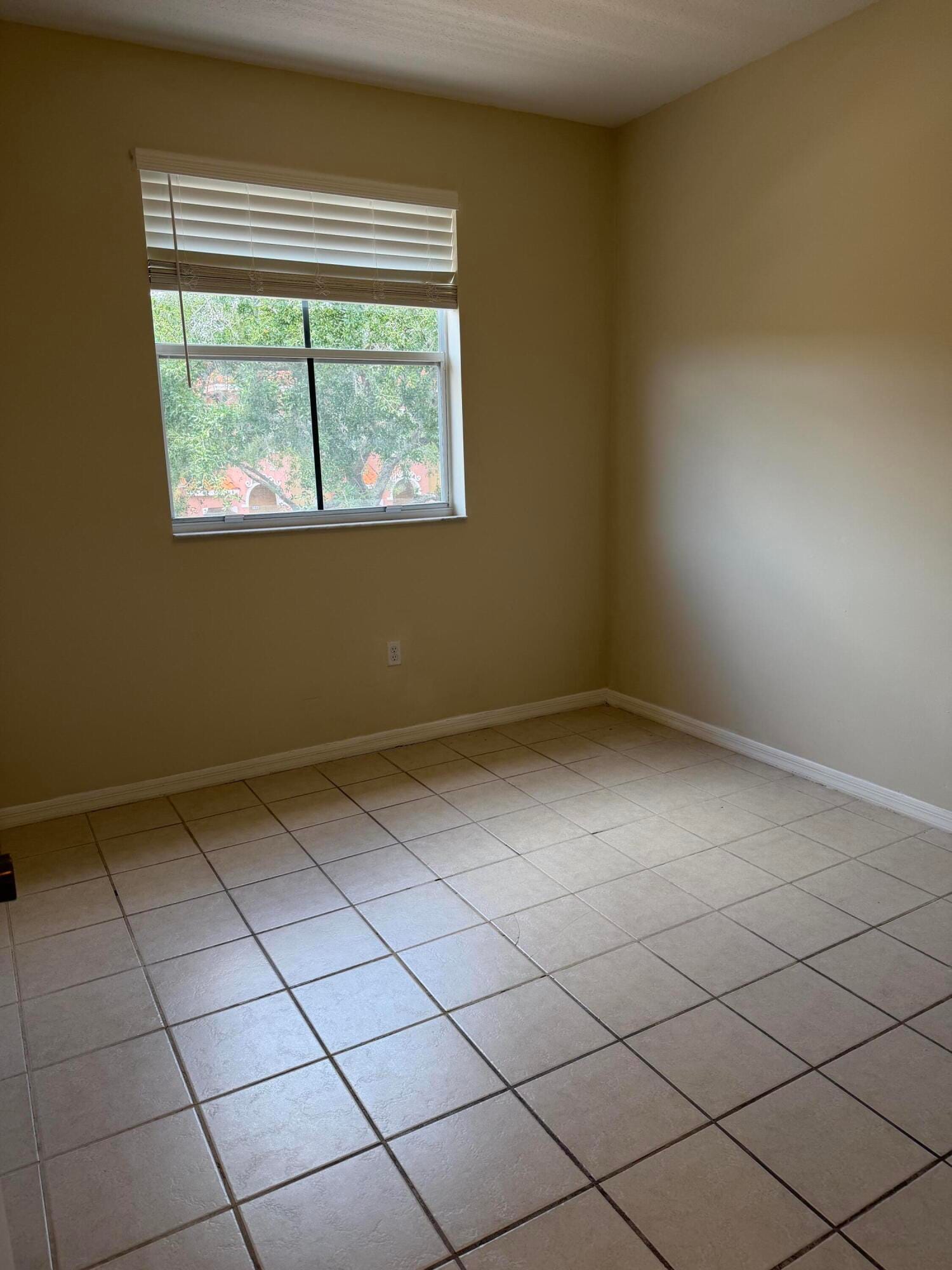 765 SW 107th Avenue 2303 — photo 10