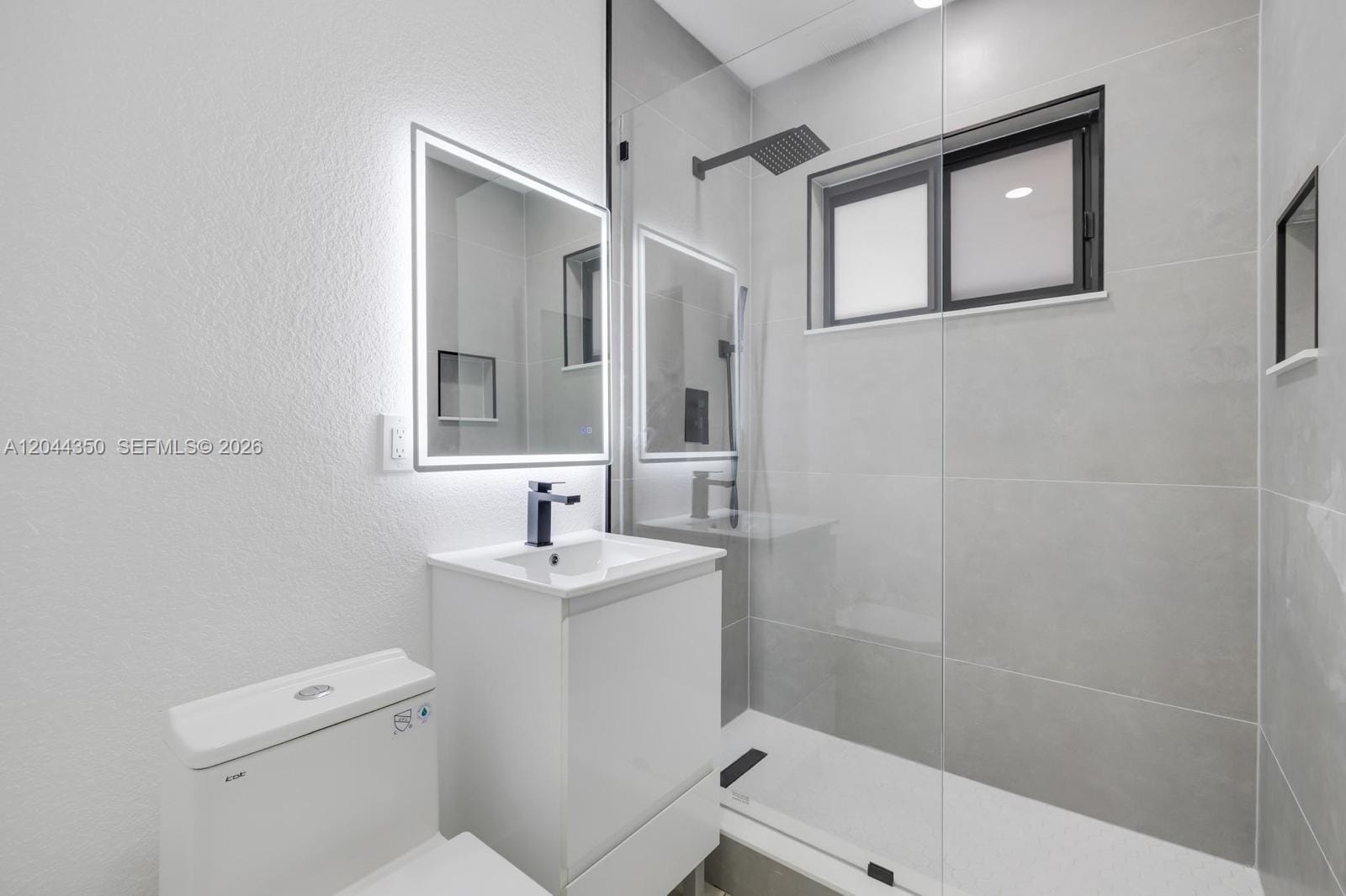 770 NE 160th Street, Miami, FL 33162 photo 18