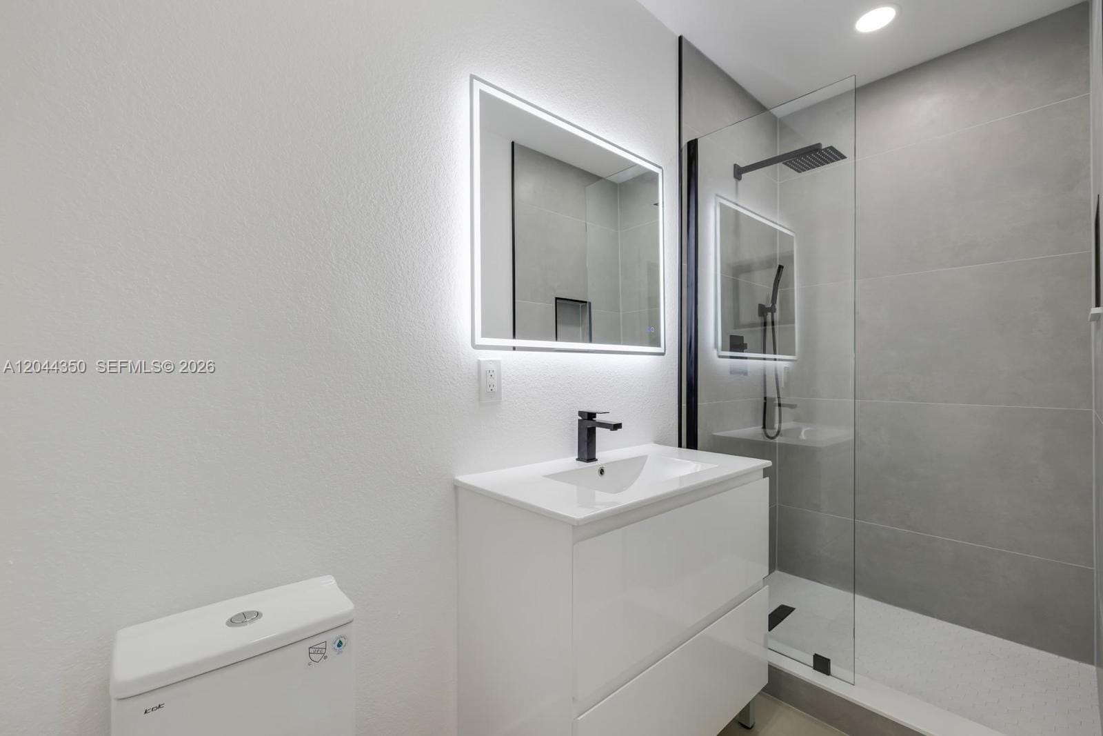 770 NE 160th Street, Miami, FL 33162 photo 24