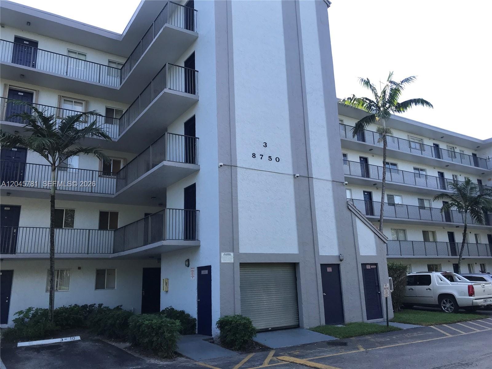8750 N Sherman Circle 403 — photo 1