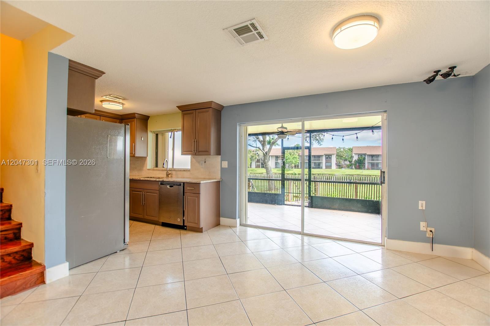 9803 NW 37th Street ., Sunrise, FL 33351