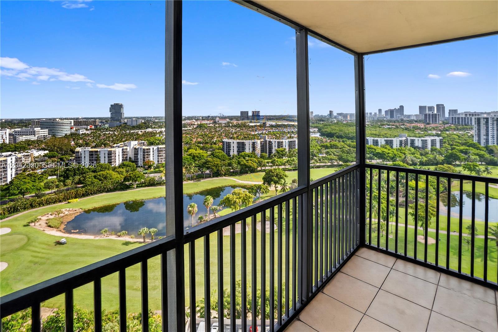 20301 W Country Club Drive 2122, Aventura, FL 33180