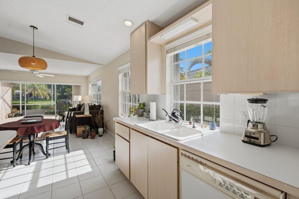 1301 NW Bentley Circle B, Port St. Lucie, FL 34986 photo 9