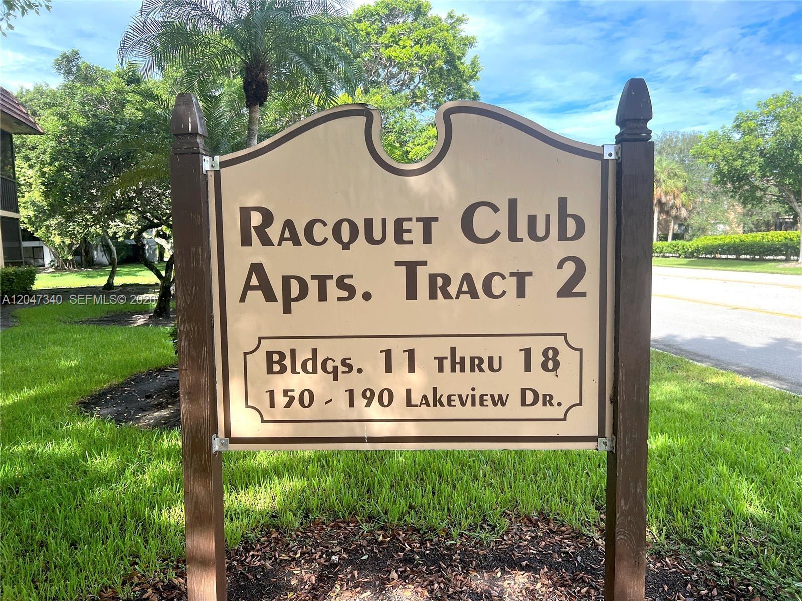 182 Lakeview Drive 204, Weston, FL 33326