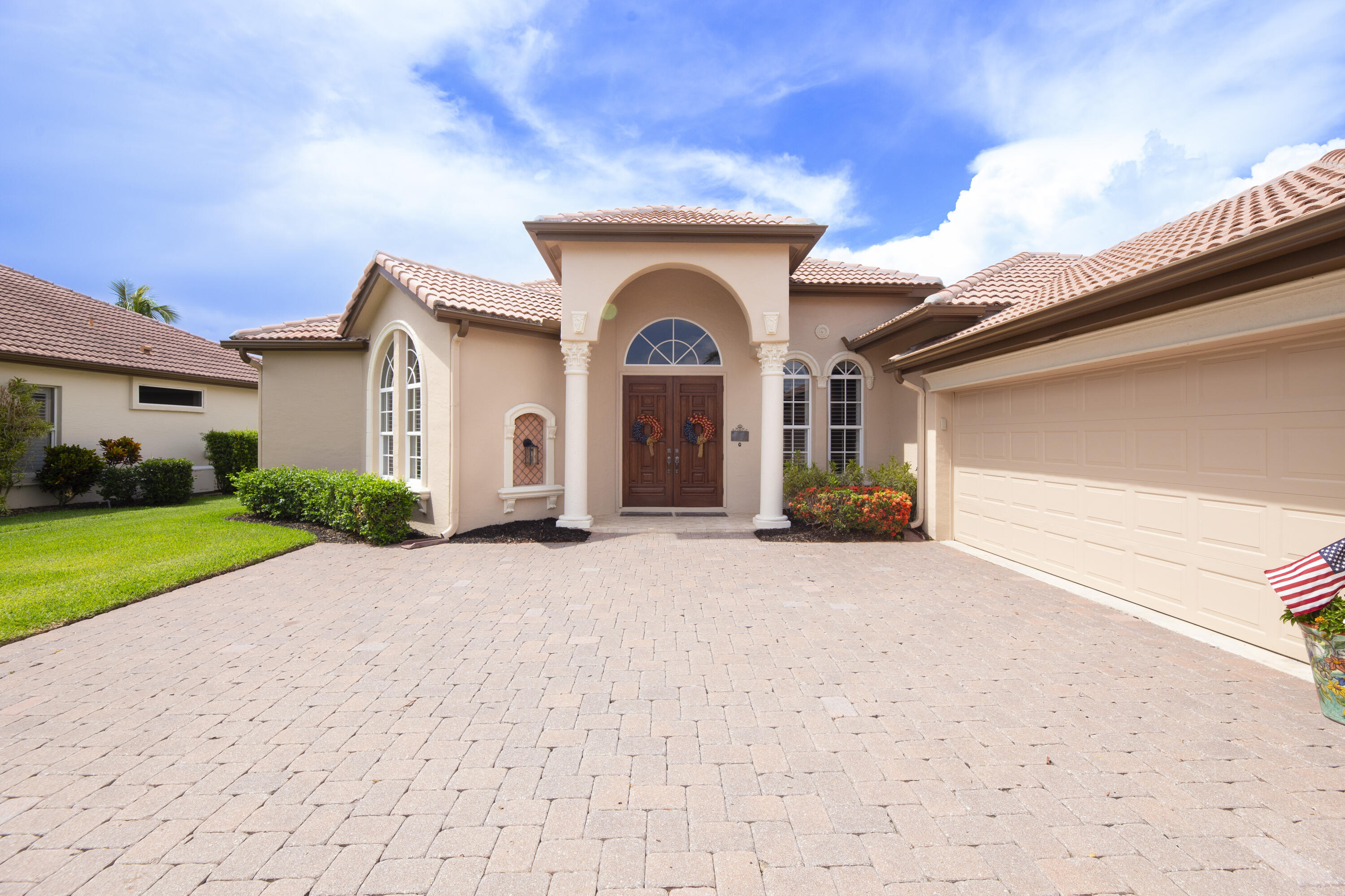 923 SW Grand Reserves Boulevard — photo 4