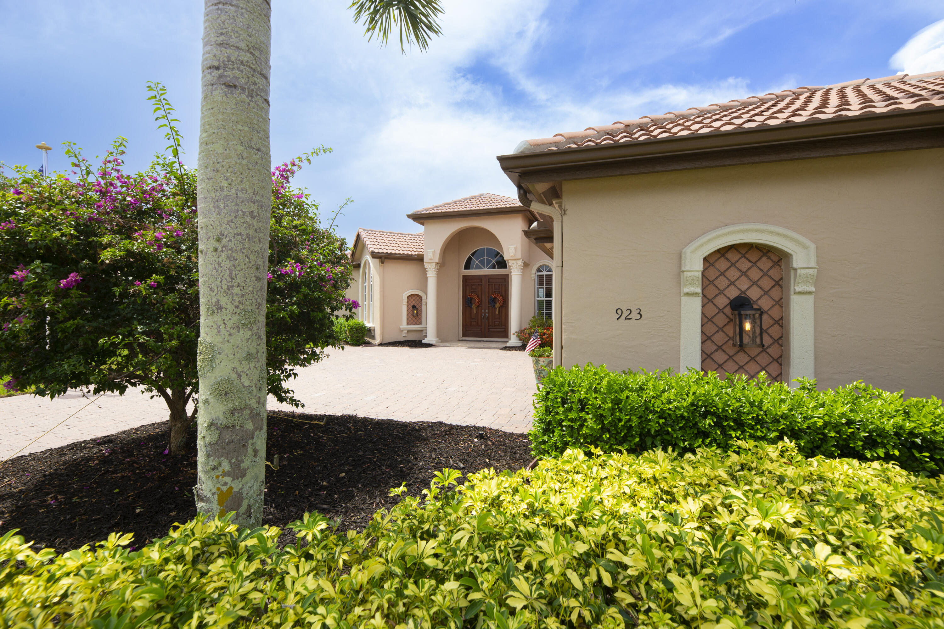 923 SW Grand Reserves Boulevard — photo 8
