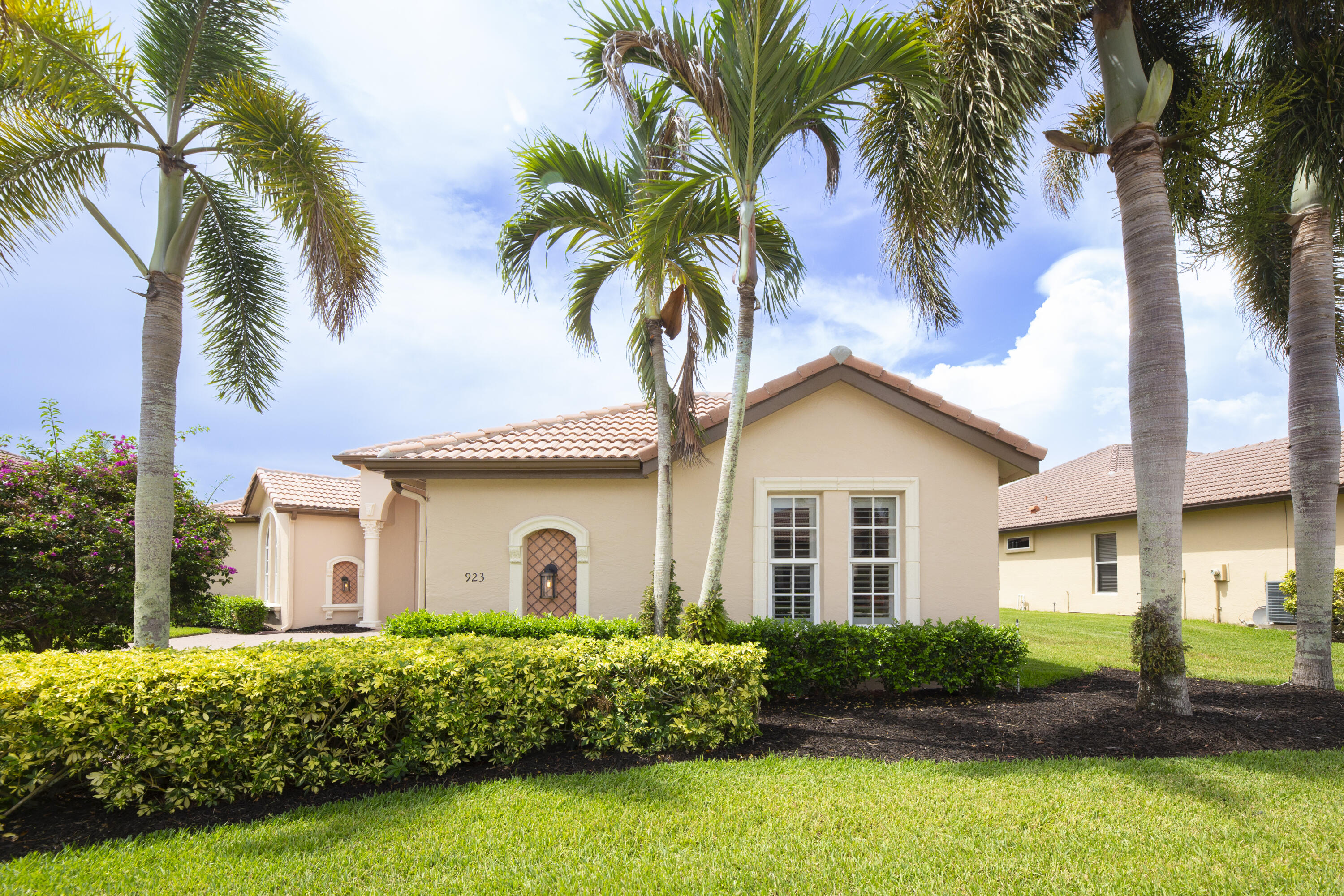 923 SW Grand Reserves Boulevard — photo 9