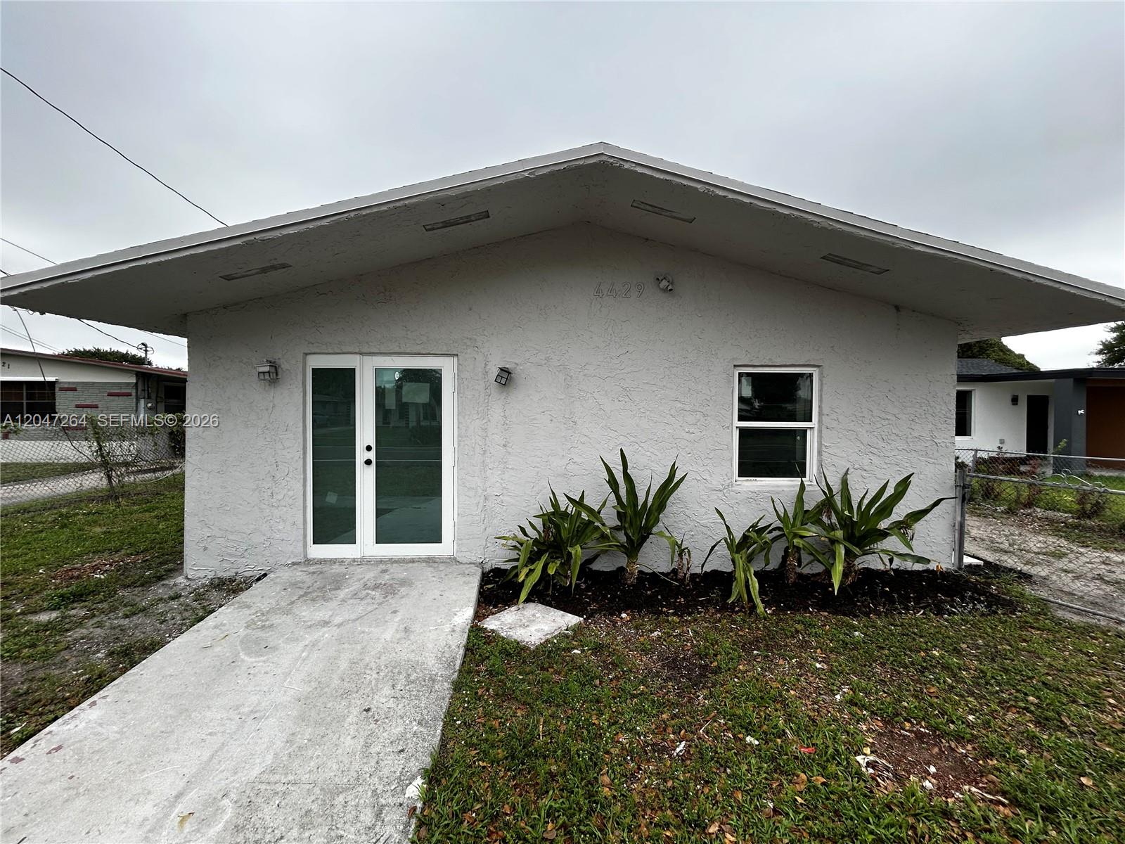 4429 SW 21st Street Front, West Park, FL 33023