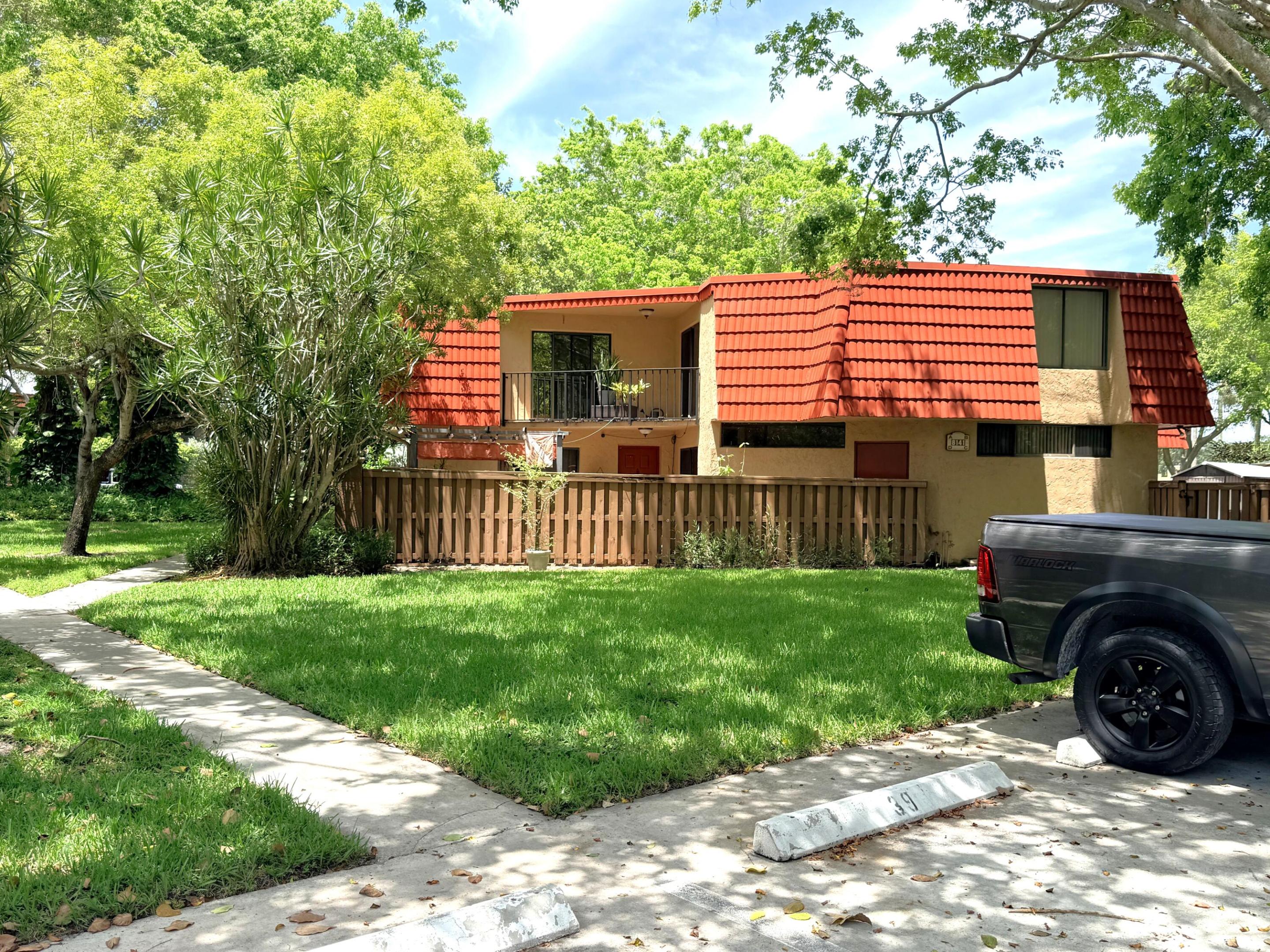 8141 Severn Drive D, Boca Raton, FL 33433
