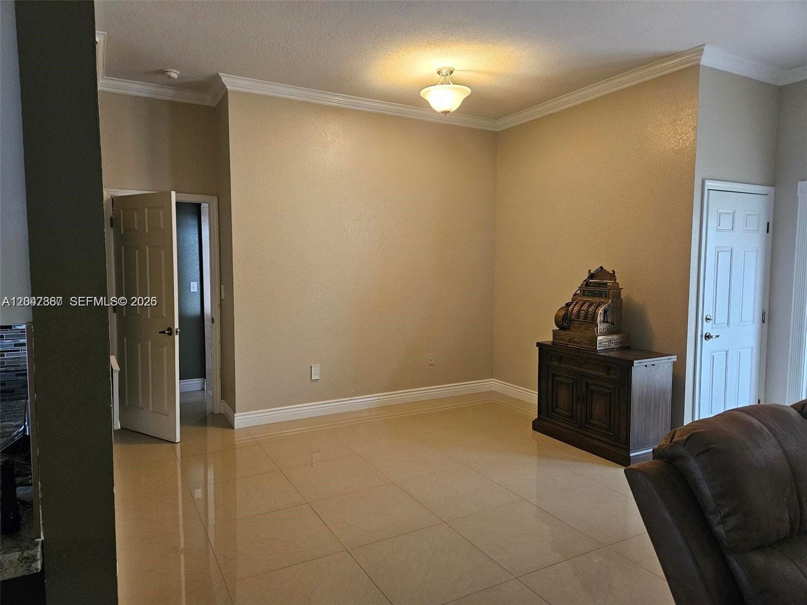 2635 SE 4th Place — photo 5