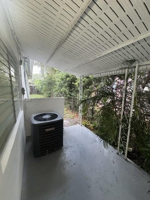 6901 Thomas Street — photo 12