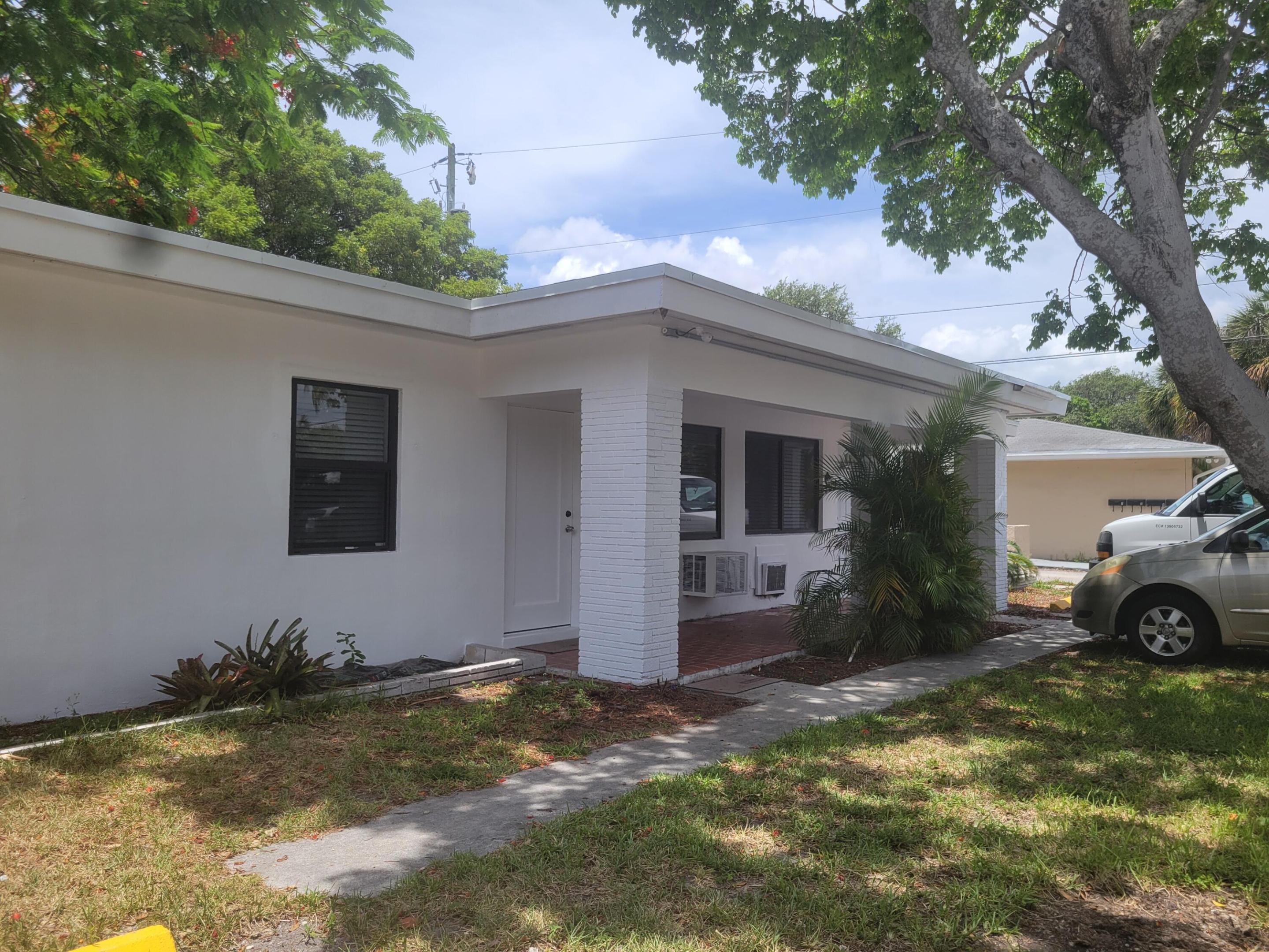 2101 SE 4th Avenue, Fort Lauderdale, FL 33316