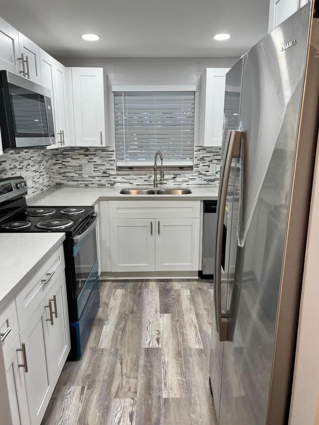 1340 NE 28th Avenue 243, Pompano Beach, FL 33062