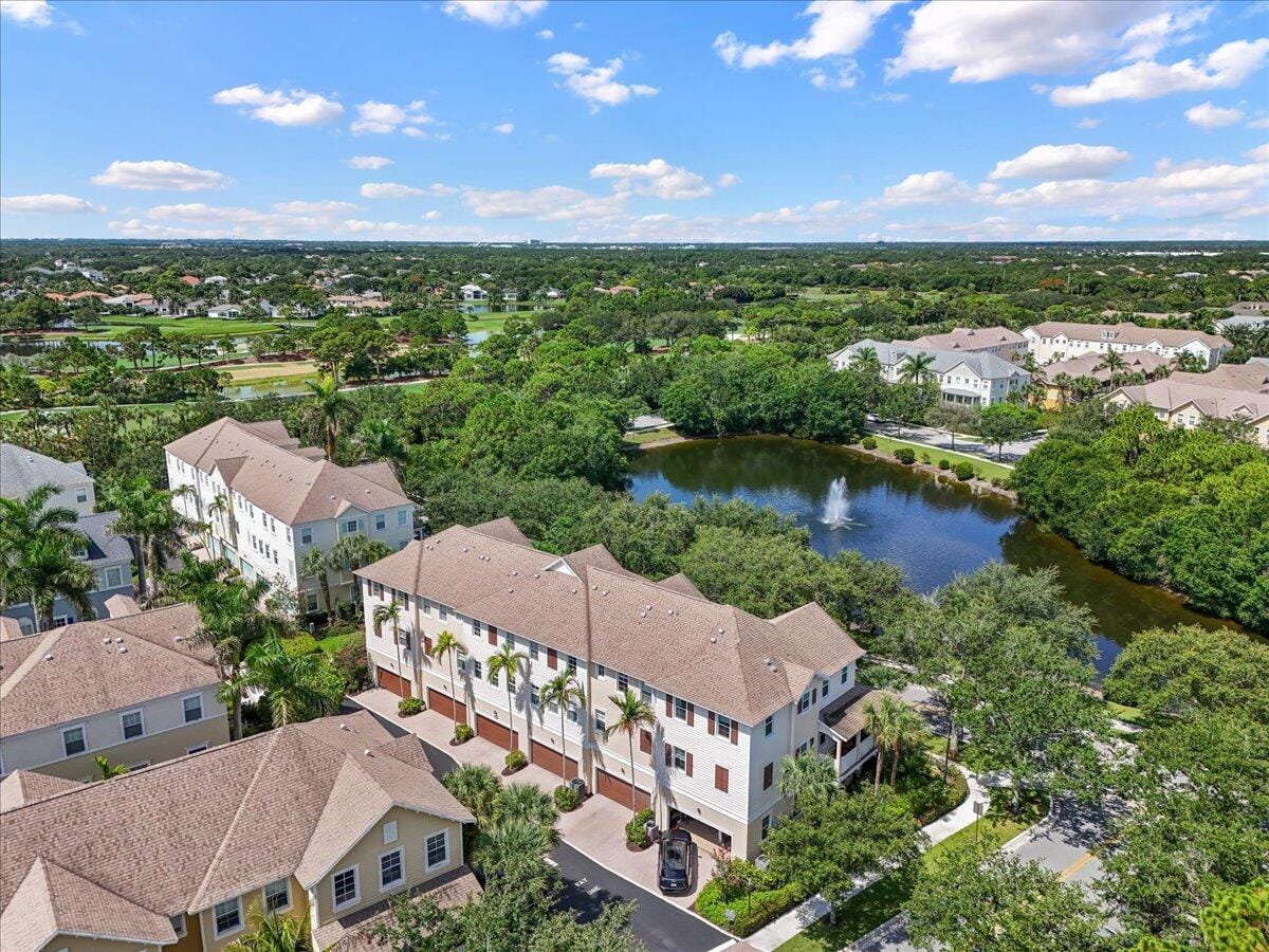 335 E Thatch Palm Circle 104, Jupiter, FL 33458 photo 28