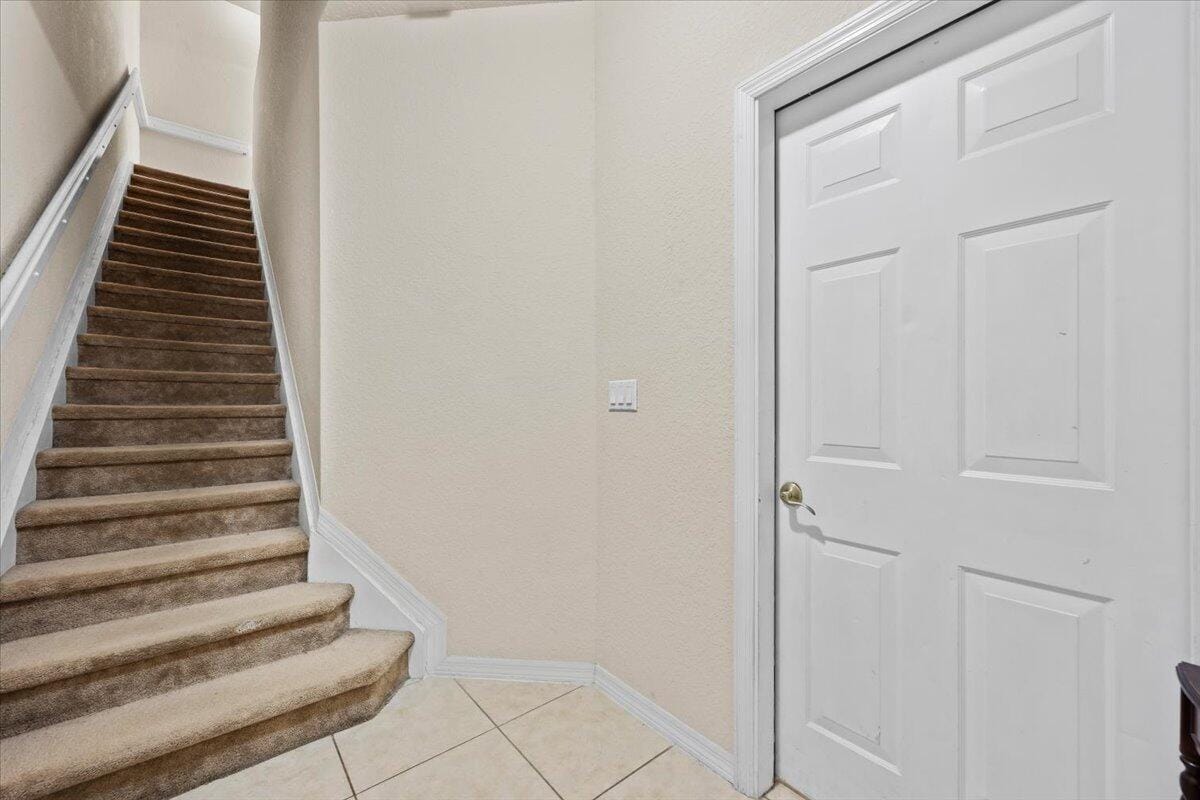 335 E Thatch Palm Circle 104 — photo 4