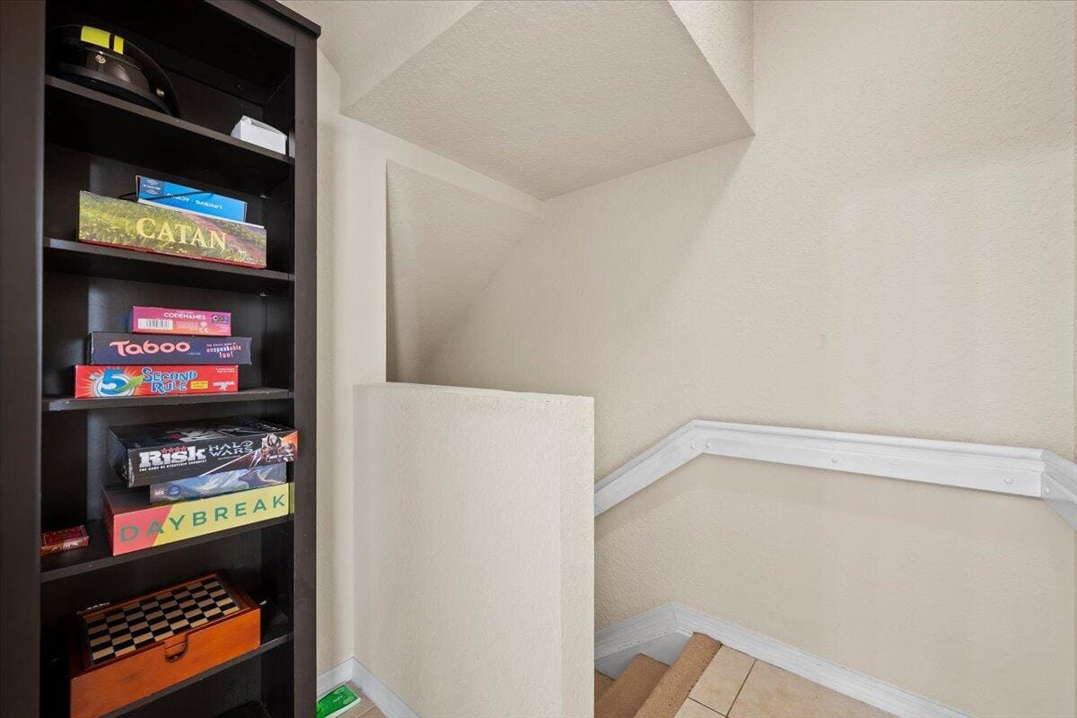 335 E Thatch Palm Circle 104 — photo 6