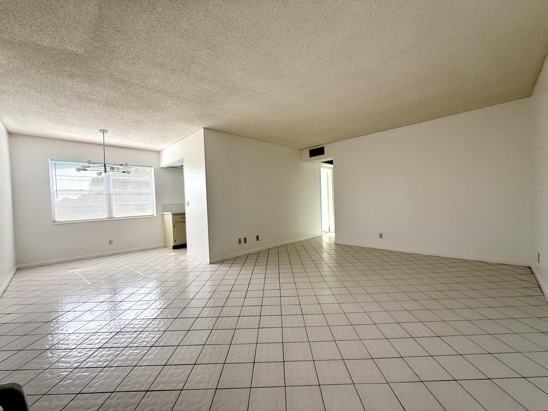 9 Hastings A 9, West Palm Beach, FL 33417