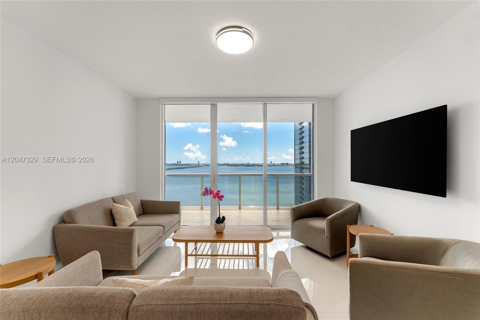 600 NE 27th Street 2904, Miami, FL 33137 photo 2