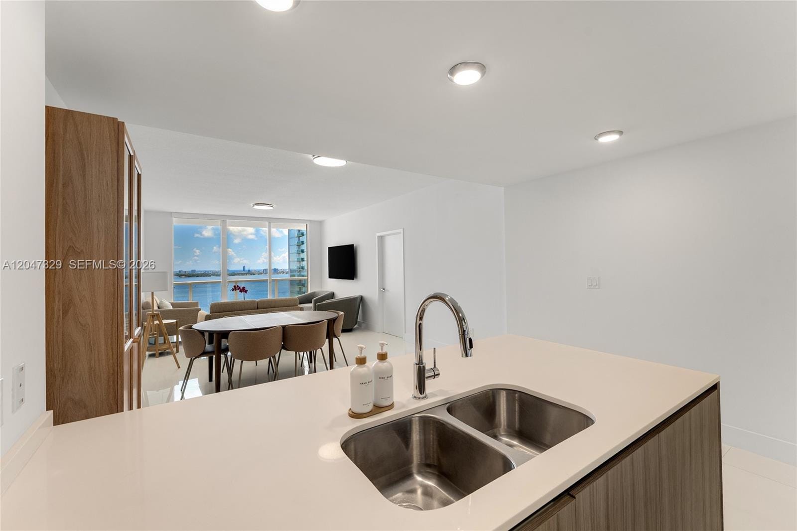 600 NE 27th Street 2904, Miami, FL 33137 photo 14