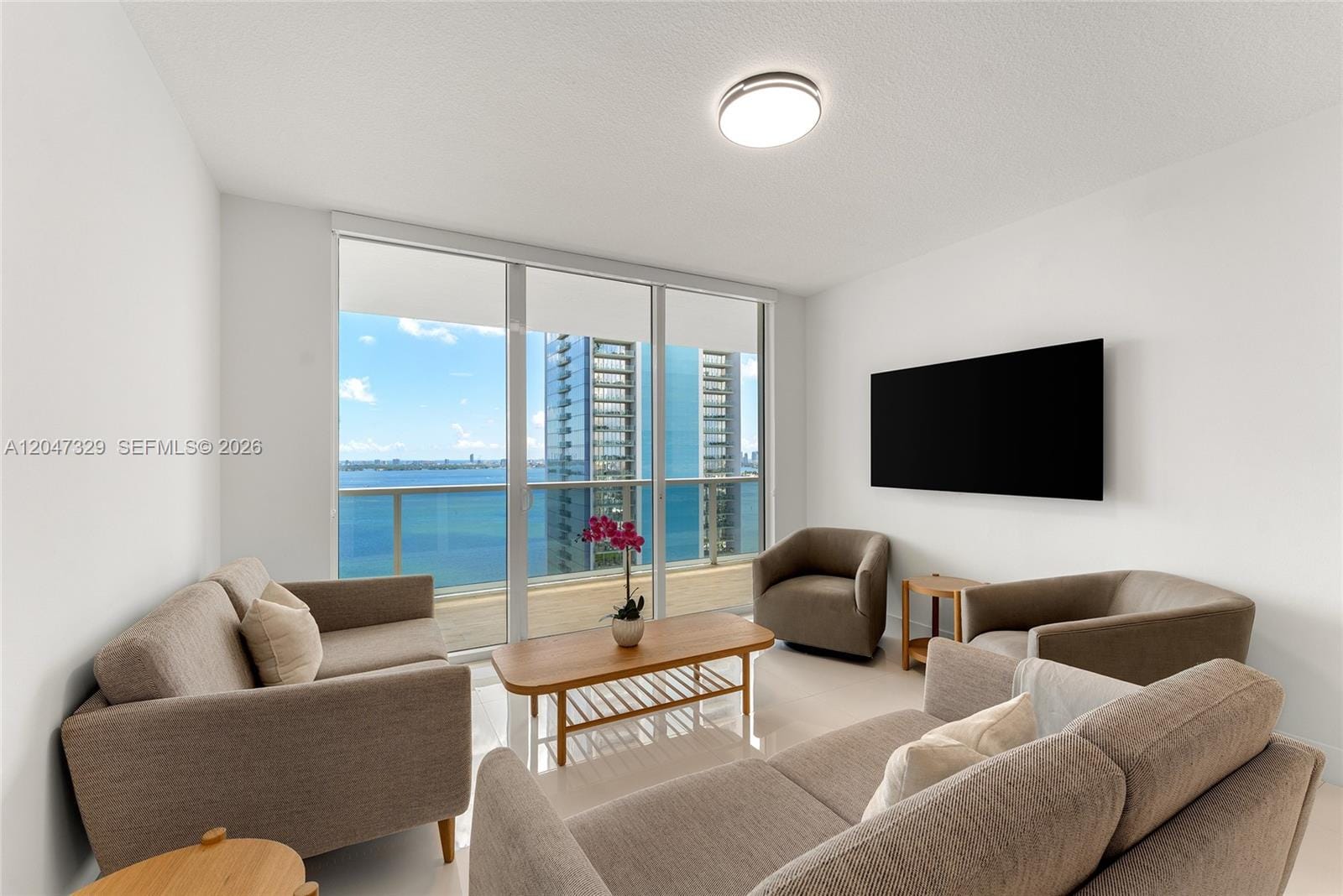 600 NE 27th Street 2904, Miami, FL 33137 photo 3