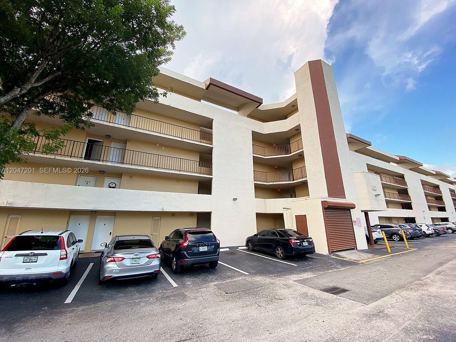 8870 Fontainebleau Boulevard 106, Miami, FL 33172 photo 26