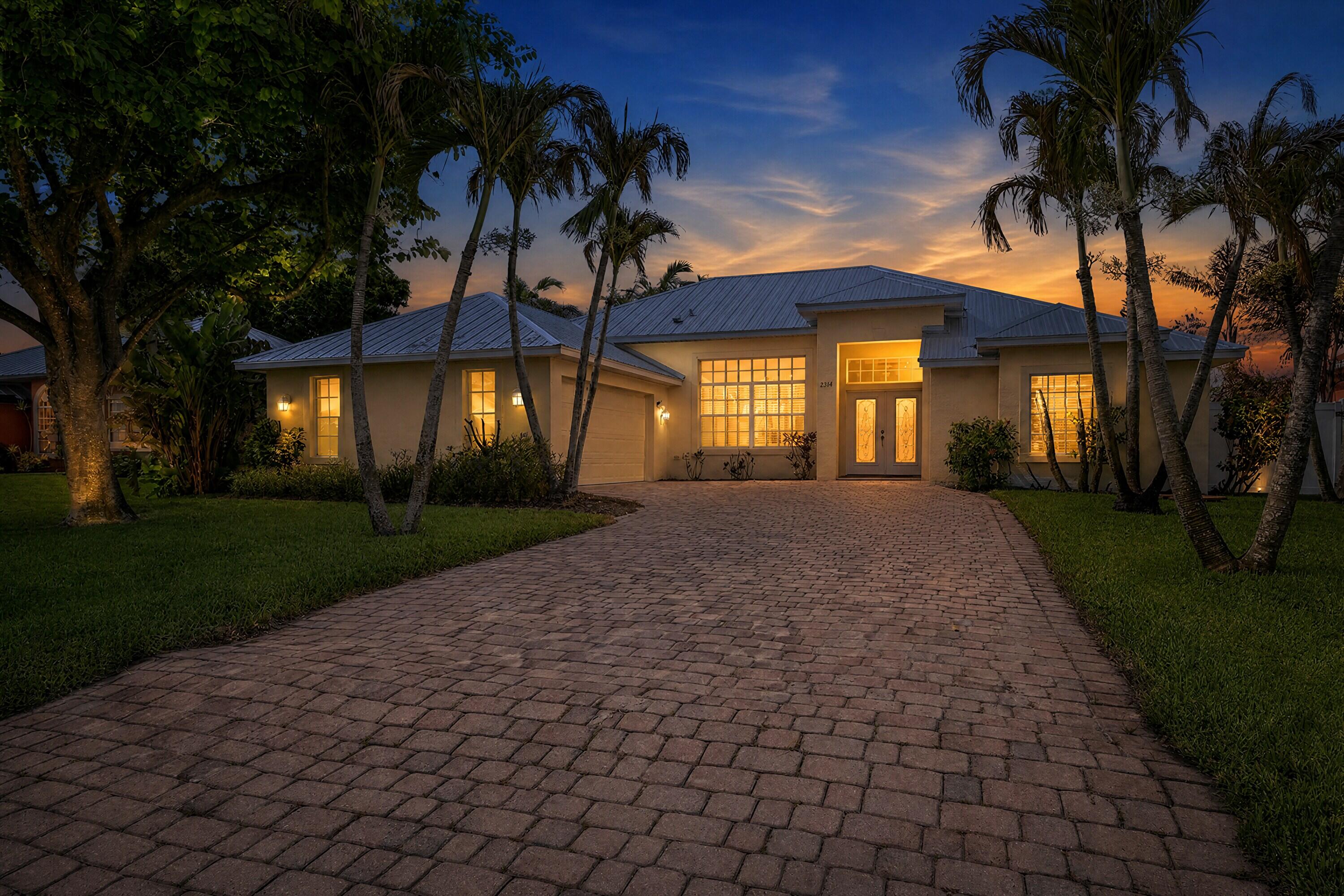 2314 SE Calcutta Circle, Port St. Lucie, FL 34952