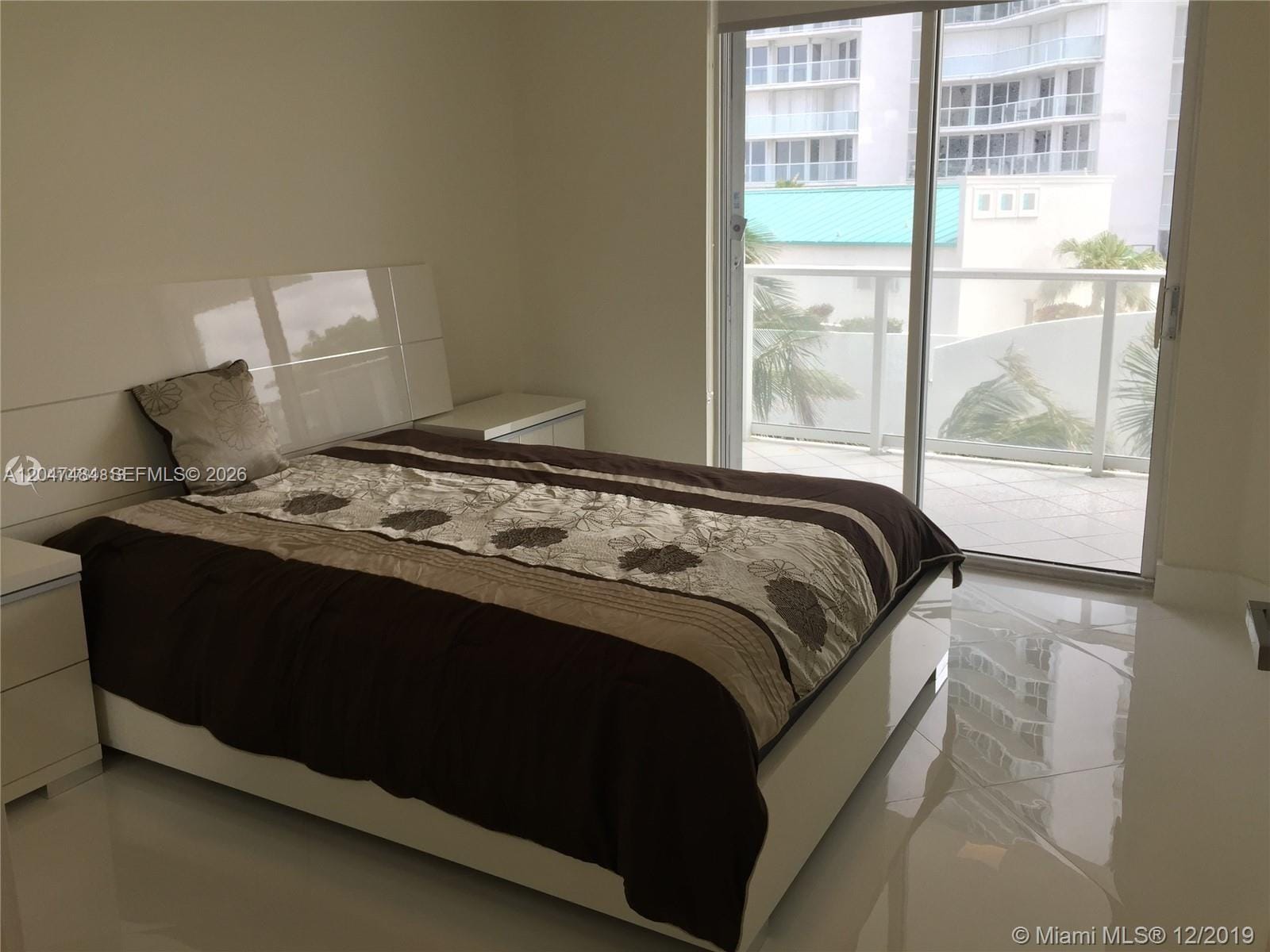 16485 Collins Avenue 538 — photo 11