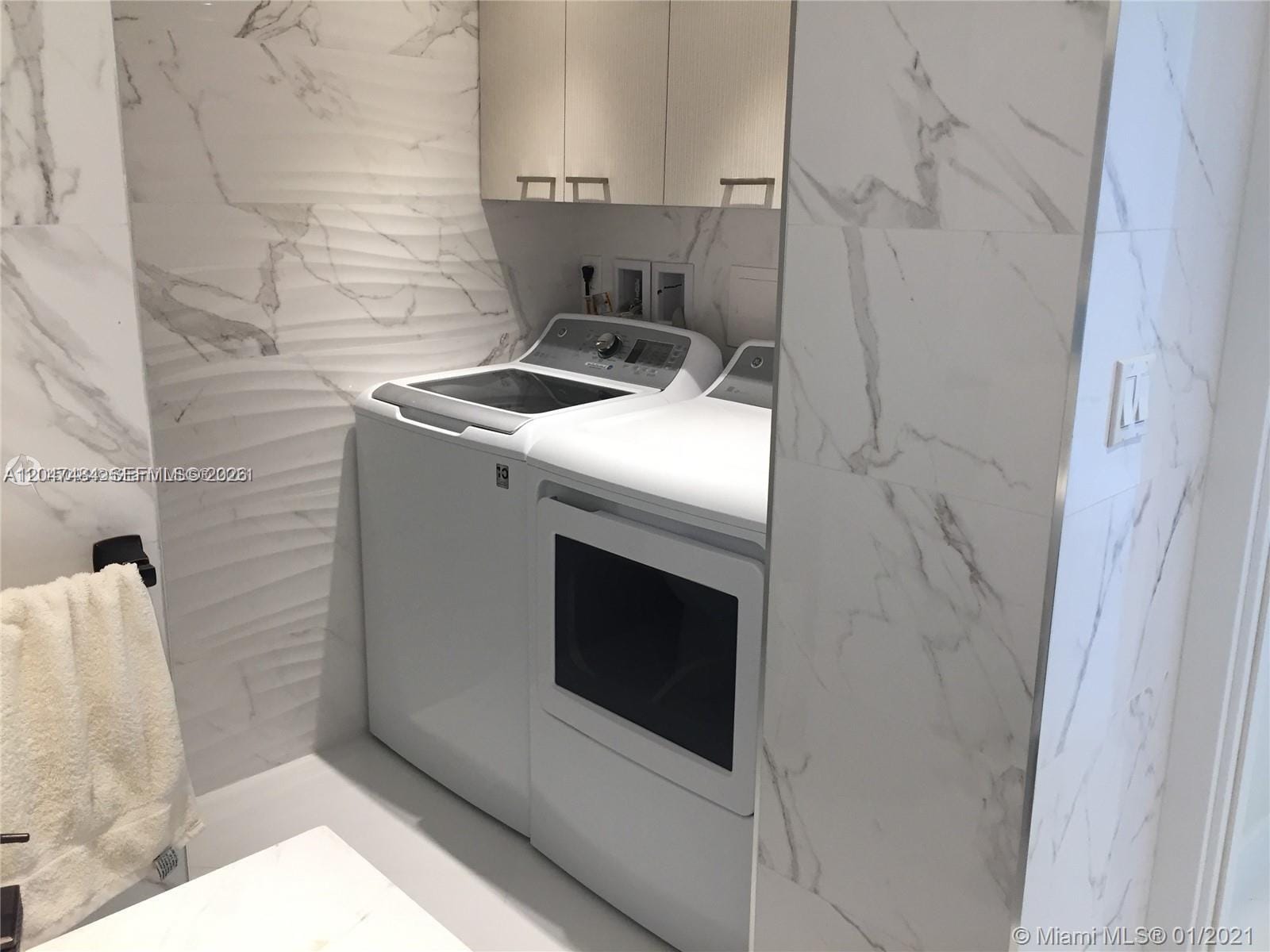 16485 Collins Avenue 538 — photo 8