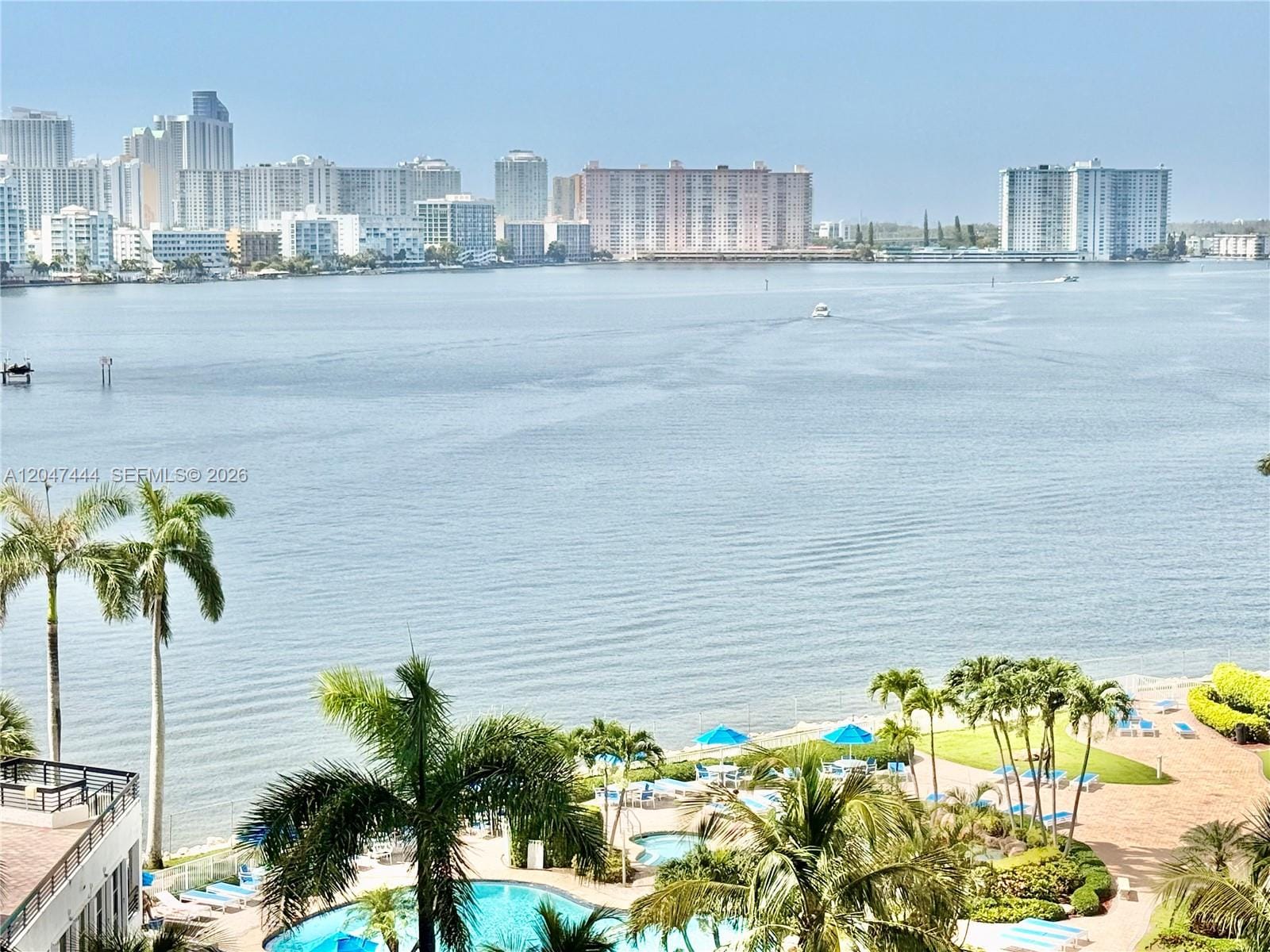19195 NE 36th Court 905, Aventura, FL 33180
