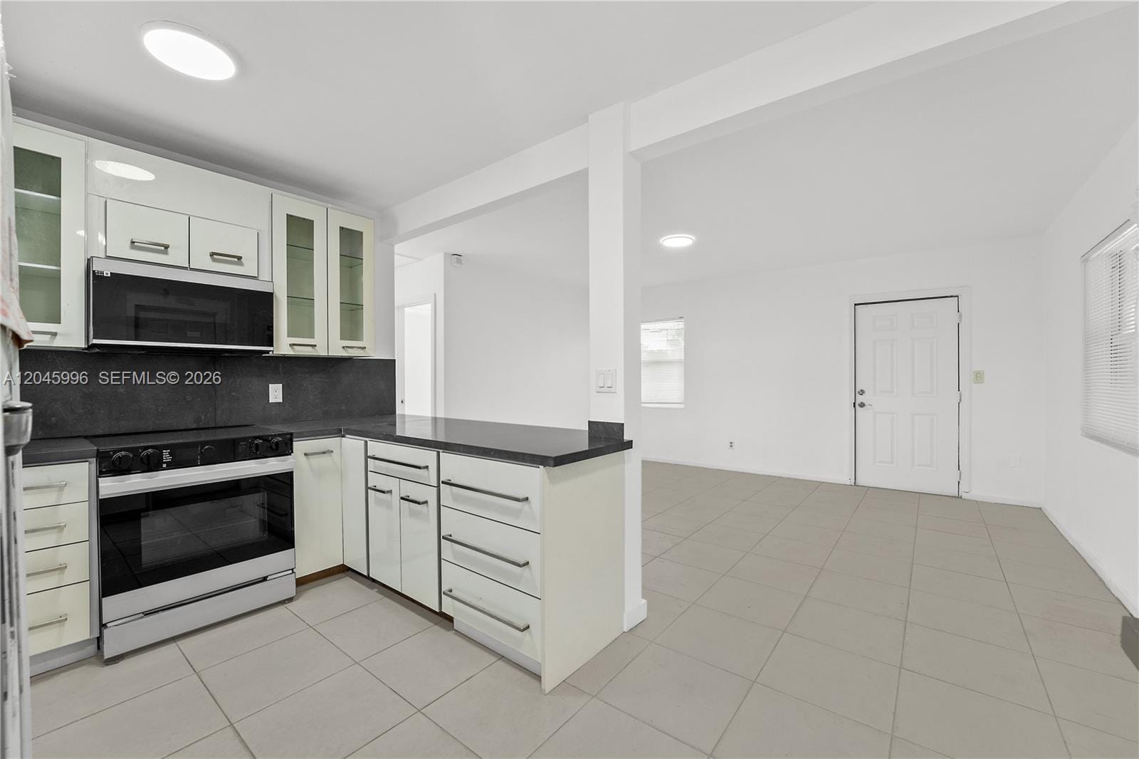 1201 NW 10th Place, Fort Lauderdale, FL 33311 photo 6