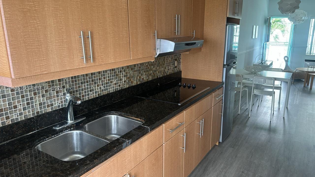 6498 Collins Avenue 48 — photo 8