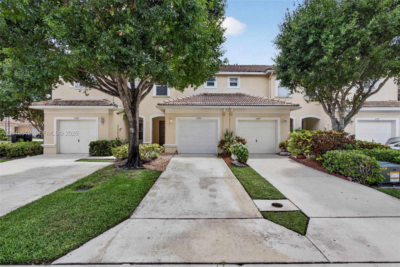 Pending home at 1503 New Castle Terrace, Wellington, FL 33414
