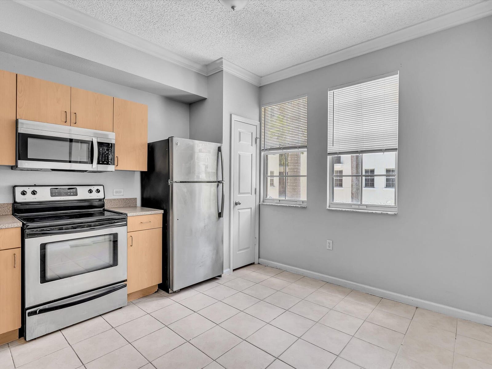 533 NE 3rd Avenue 237, Fort Lauderdale, FL 33301 photo 9