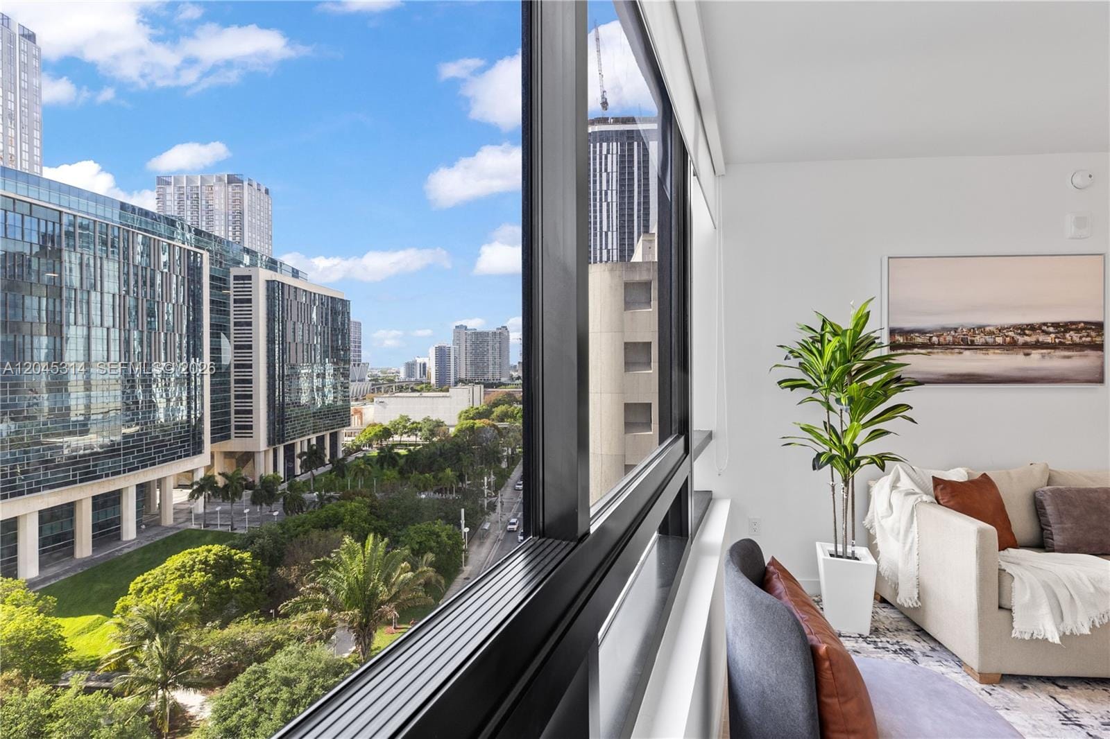 225 N Miami Avenue 1102 — photo 7